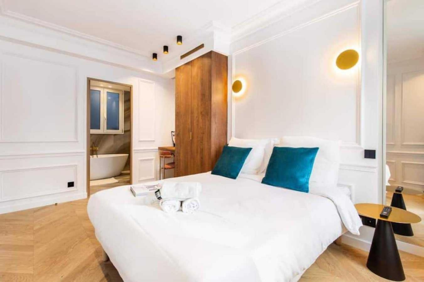 Newly Rebuilt By Architect - Center Of Paris Apartment Exterior foto