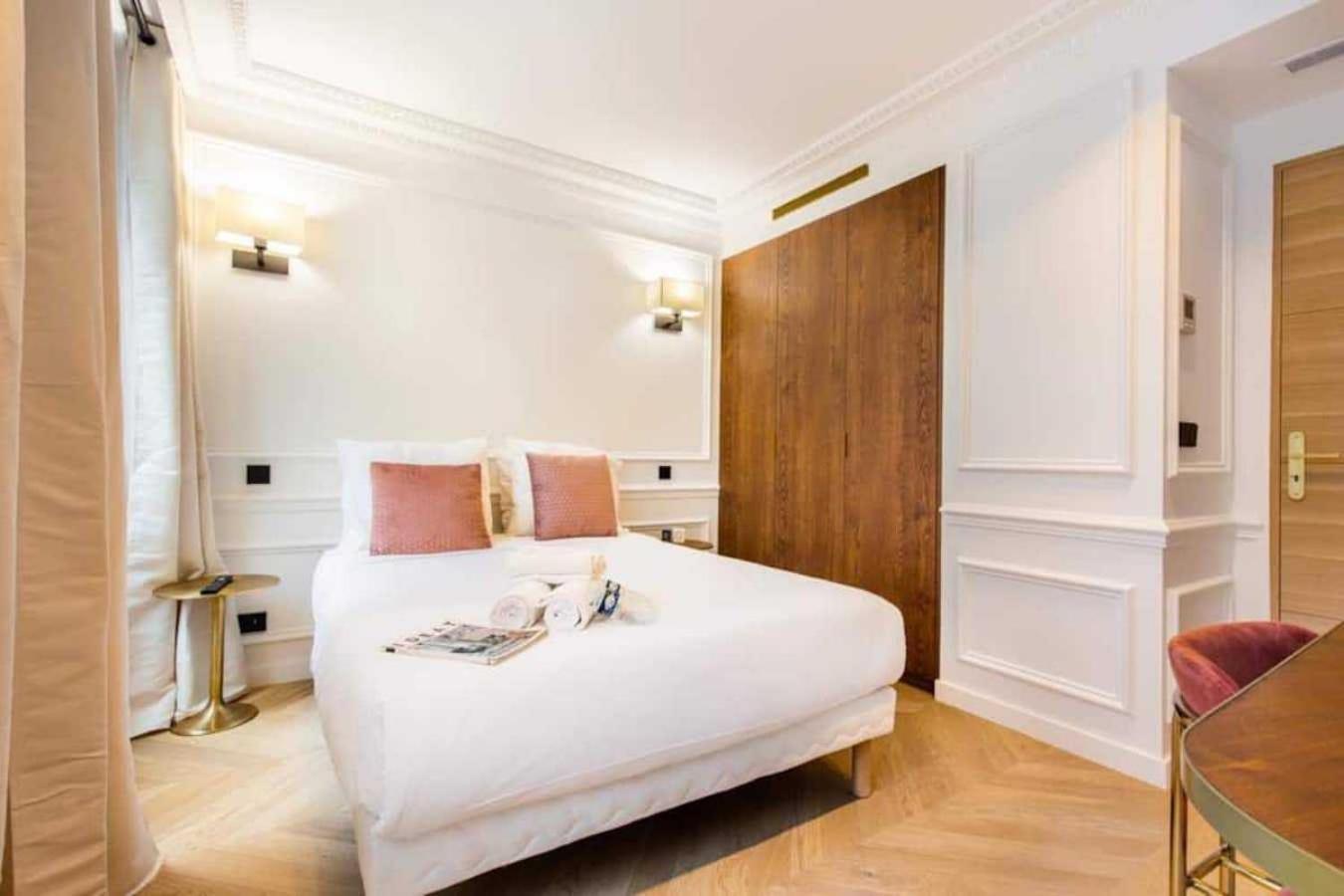 Newly Rebuilt By Architect - Center Of Paris Apartment Exterior foto